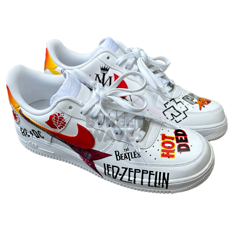 Nike Air Force 1 Mid Comics style